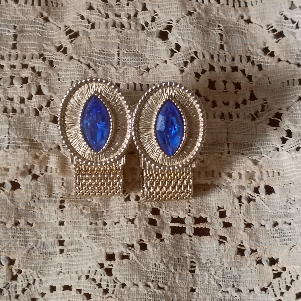 Dazzling Sapphire and Silver Mesh Cuff Links